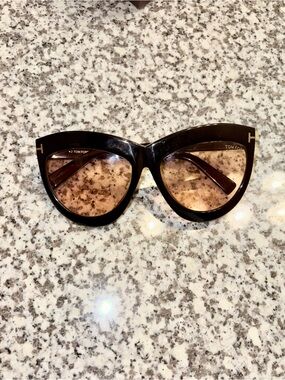 Tom Ford Doris 1112 Cat eye Sunglasses